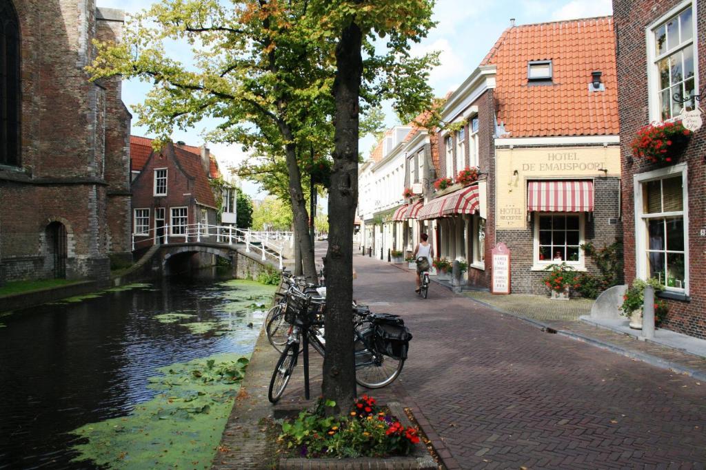 Hotel de Emauspoort Delft Extérieur photo